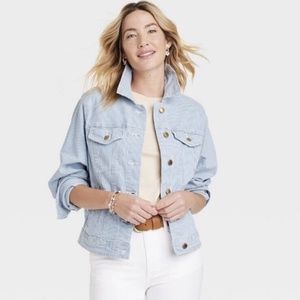 (NWT) Universal Thread Women's Light Blue Striped Denim Jacket Size L